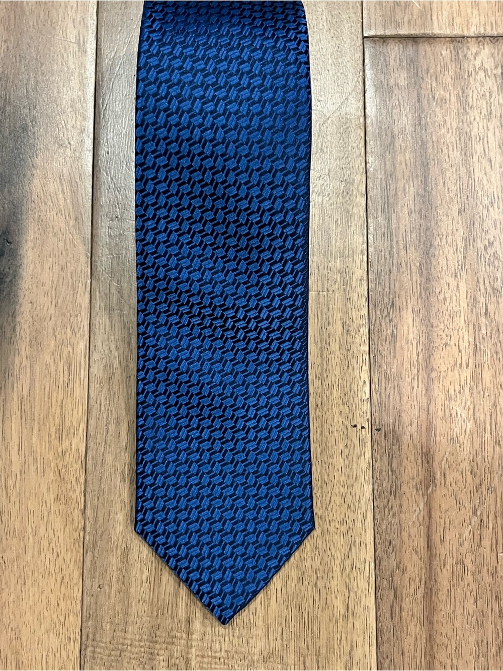 Michael Kors Men's Navy Blue Geometric Silk Tie